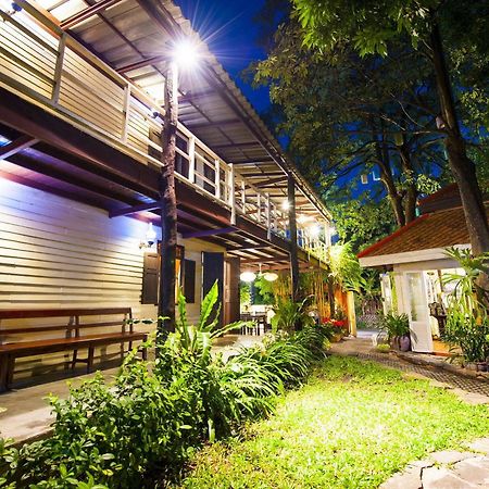 Hotel Smile House Boutique à Chiang Mai Extérieur photo