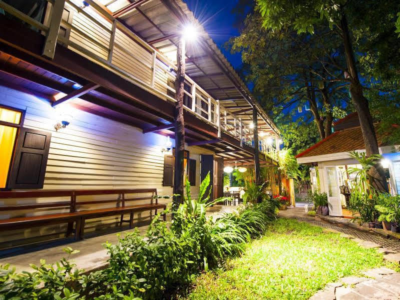 Hotel Smile House Boutique à Chiang Mai Extérieur photo
